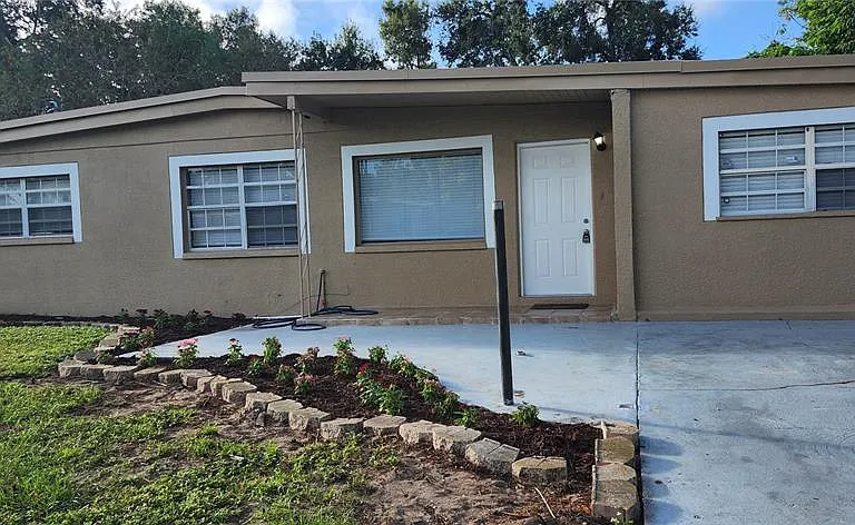 1103 Southside Dr — Photo 20