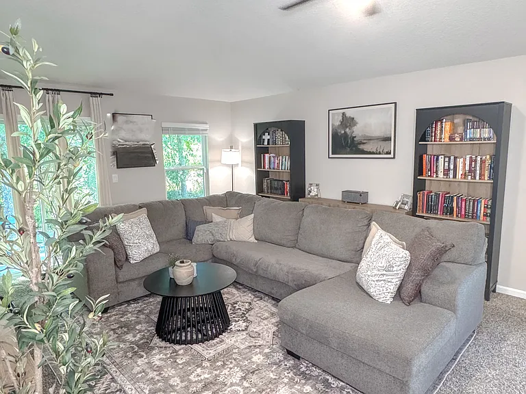142 Ashwood Circle St — Photo 7