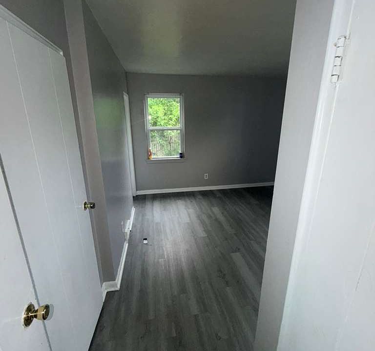 1st image of 1500 Superior Ave E #1A