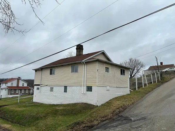 242 2nd St, Allison, PA 15413