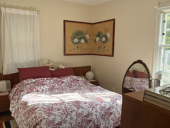 5th image of 3400 36th Ave S #3
