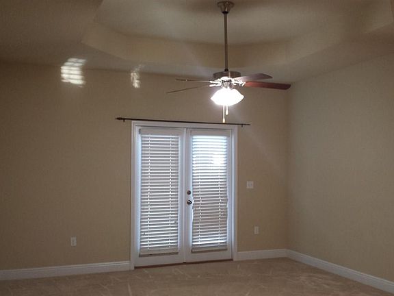 2nd image of 2538 Redford Dr