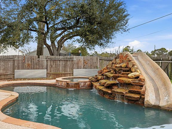 2nd image of 16027 Pinyon Creek Drive