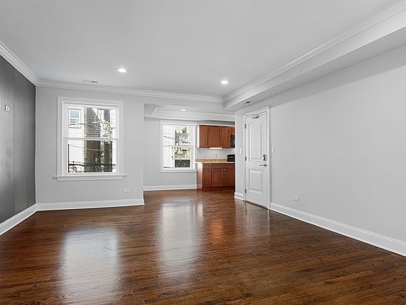 3rd image of 7722-7734 N Ashland Ave #7728-D2