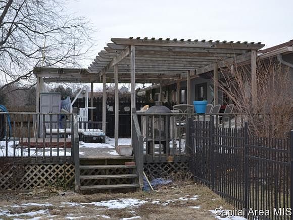 2nd image of 1241 Woods Ln