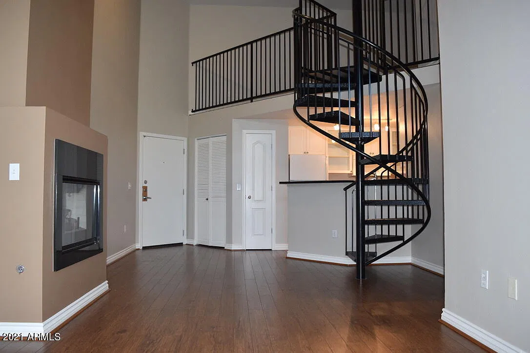 2 bed, 2.0 bath, 1135 sqft, $1,900 — Photo 1