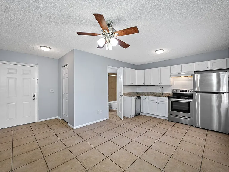 5113 N Nebraska Ave — Photo 25