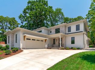 1718 Piccadilly Ln, Raleigh, NC 27608