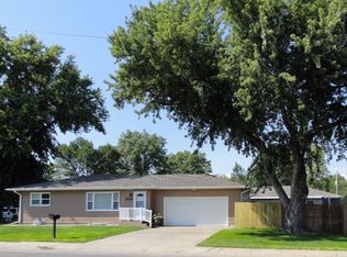 2520 State St, Grand Island, NE 68803