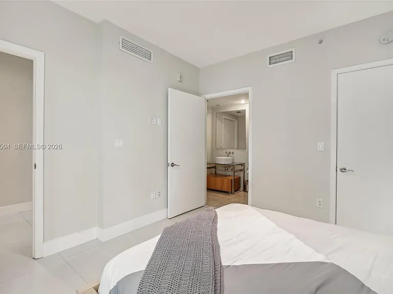 6000 Collins Ave #306 — Photo 14