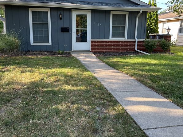 1335 Hillcrest Dr