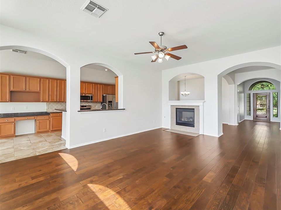 1st image of 2501 Shady Falls Ln
