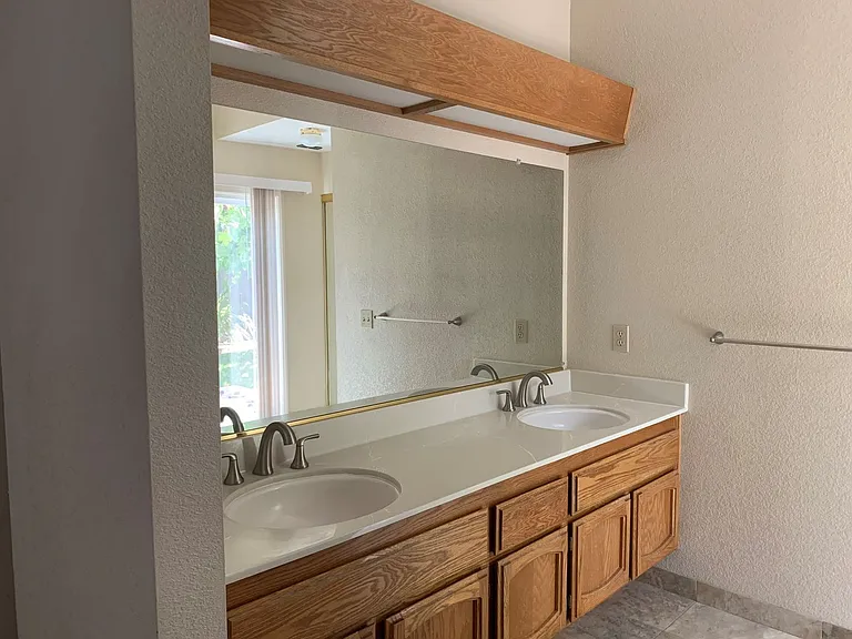 9025 Bramblewood Way — Photo 10