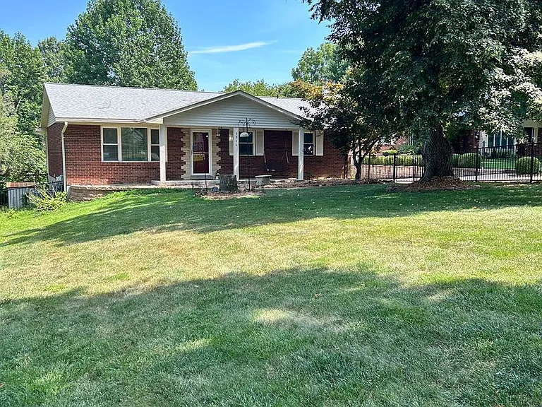 5916 Wells Rd — Photo 2