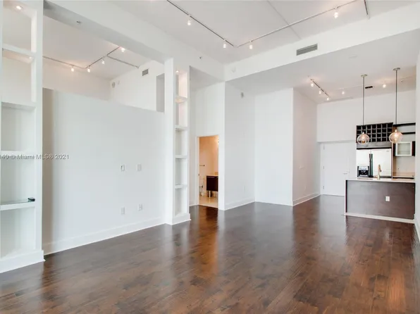 1900 N Bayshore Drive, Miami, FL 33132