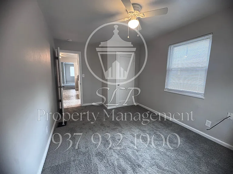 420 E Siebenthaler Ave — Photo 14