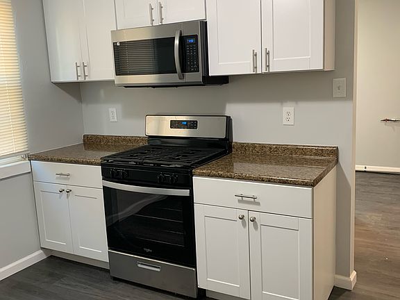 2nd image of 1032 Westglen Dr