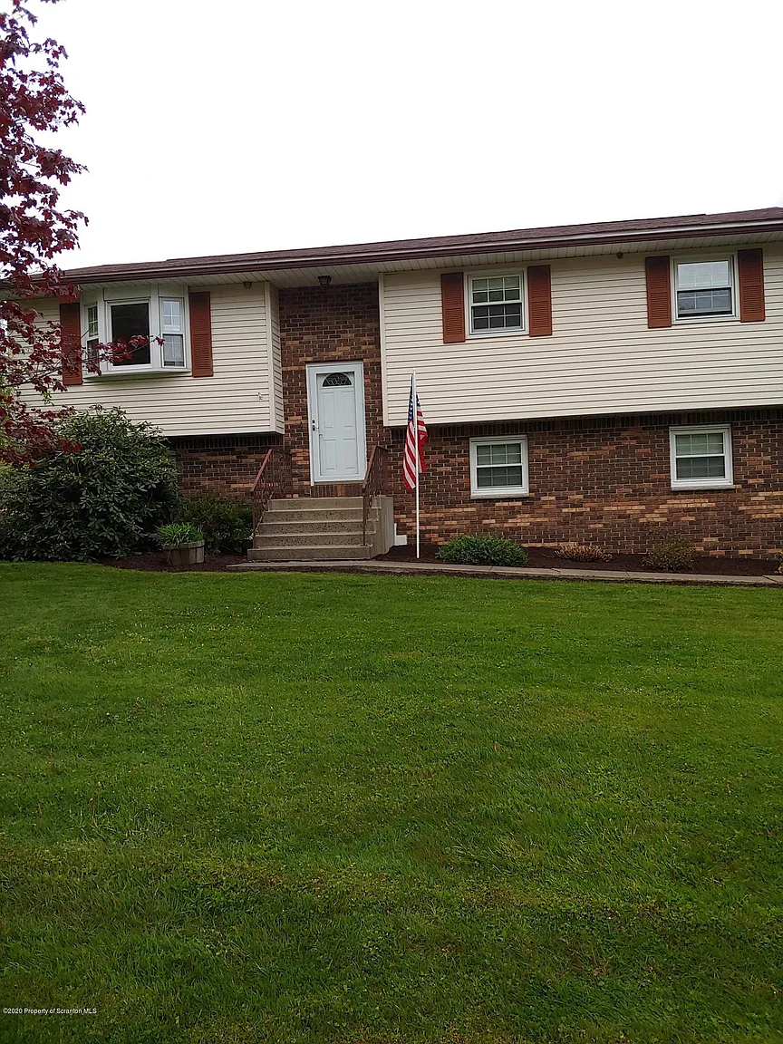 36 Hilltop Dr photo 1