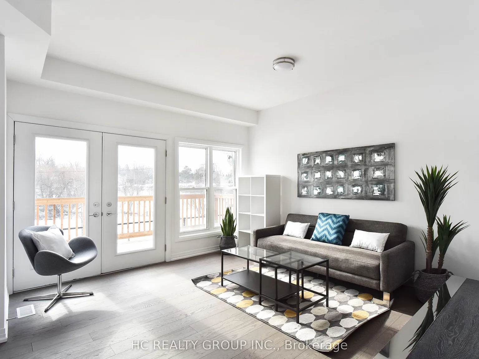 4 bed, $4,200 — Photo 2