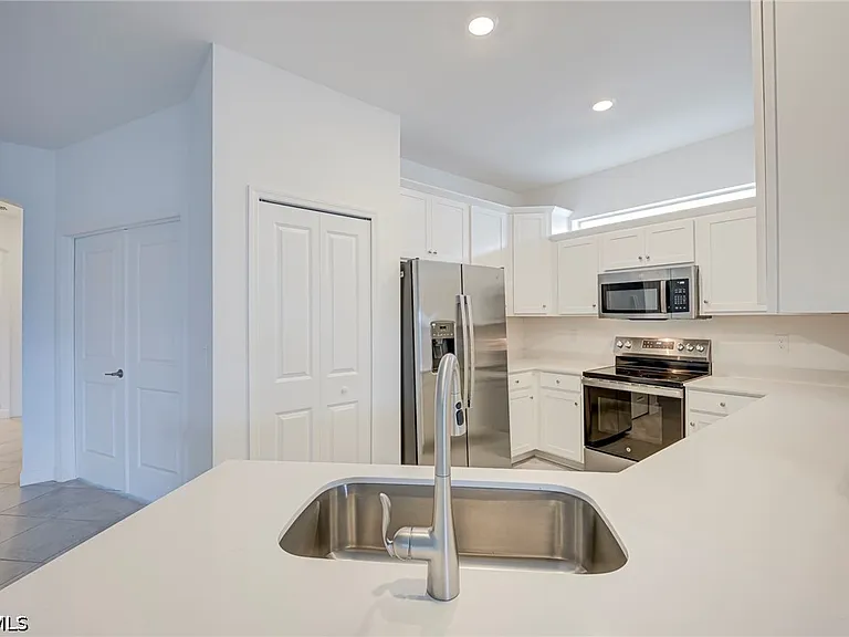 20601 Hazelnut Ct — Photo 10
