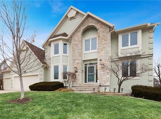 5000 W 129th St, Leawood, KS 66209