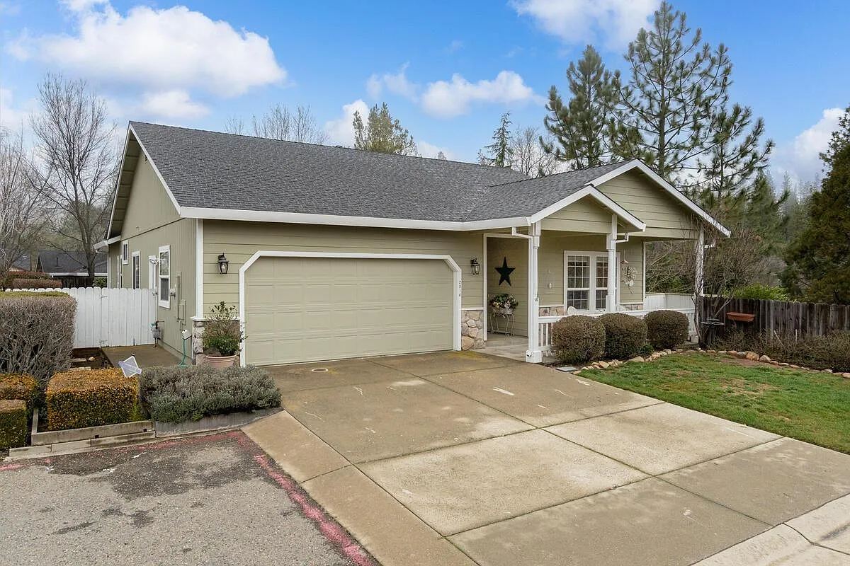 2816 Pennsylvania Ct photo 1