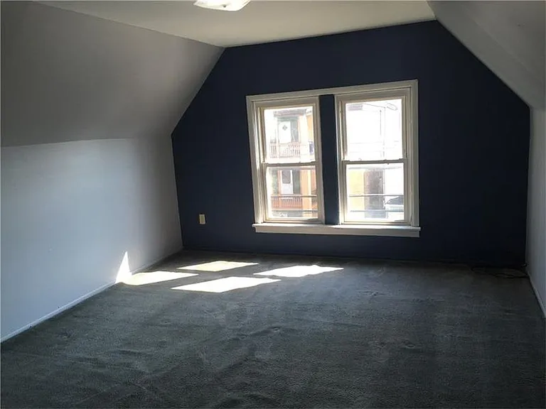 211 Bessemer Ave #2 — Photo 5