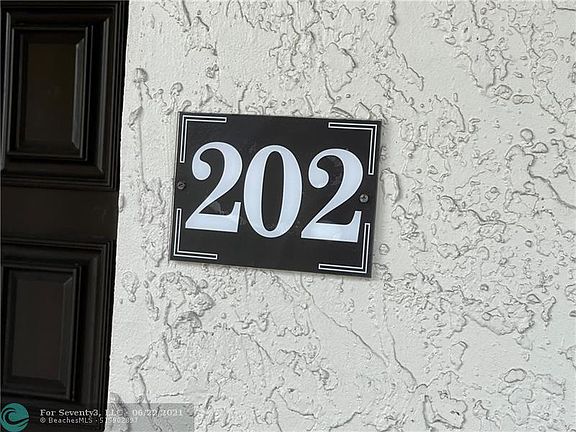 4th image of 6200 NW 44th St APT 202