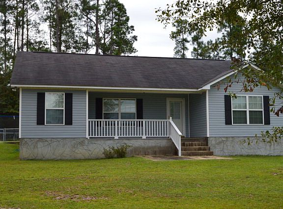 2nd image of 1311 Blueberry Ln