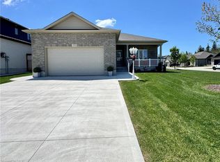 255 Rogers Rd, North Perth, ON N4W 0H3