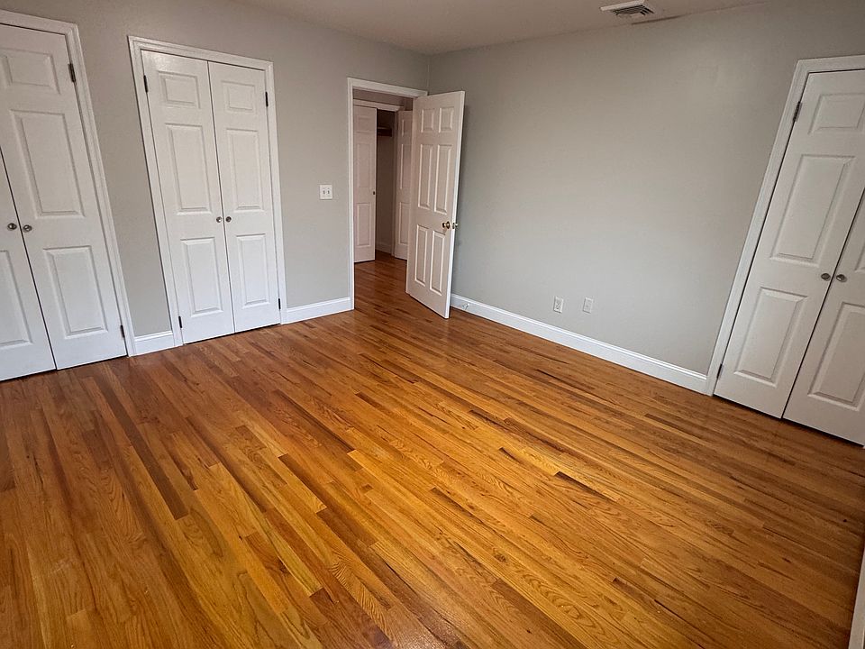 1st image of 412 Albourne Ave #2