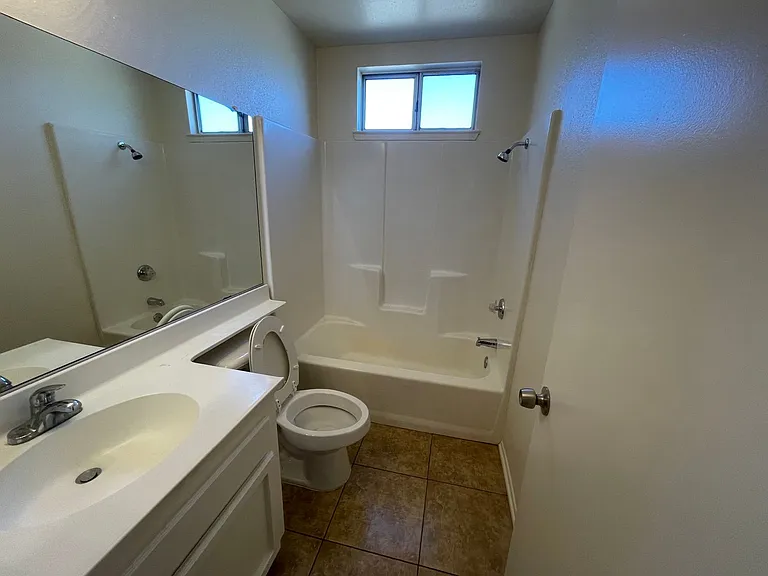 10246 Arroyo Ave — Photo 33