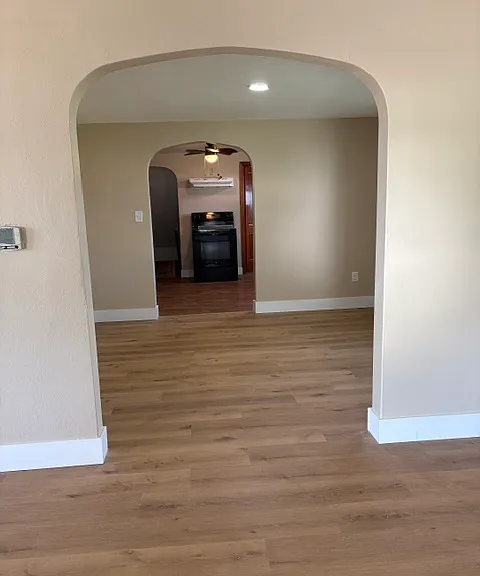 1252 S Madison St — Photo 8