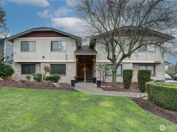 19816 Military Road S #1, SeaTac, WA 98188
