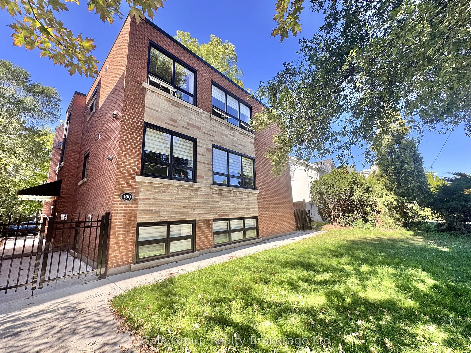 2 bed, $2,100 — Photo 1
