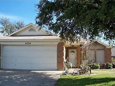 6704 Daffodil Ct, Fort Worth, TX, 76137