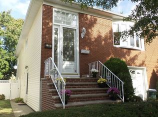 119 Abingdon Ave, Staten Island, NY 10308