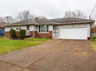 676 W Martin Ave, Amherst, OH 44001