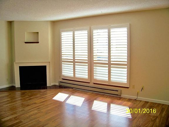 2nd image of 2085 Yale St