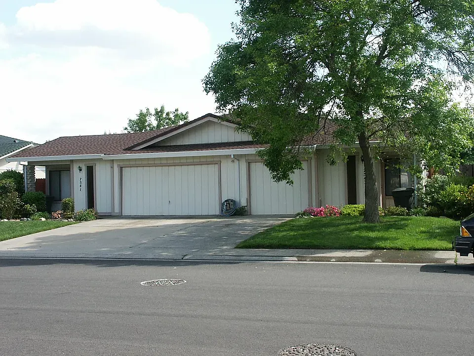 7541 Gallant Cir photo 1