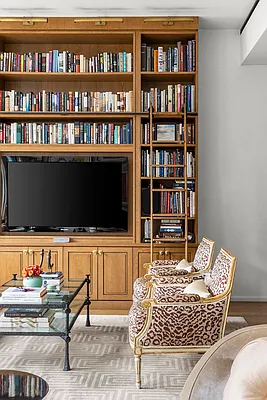 Sold by Corcoran | media 22