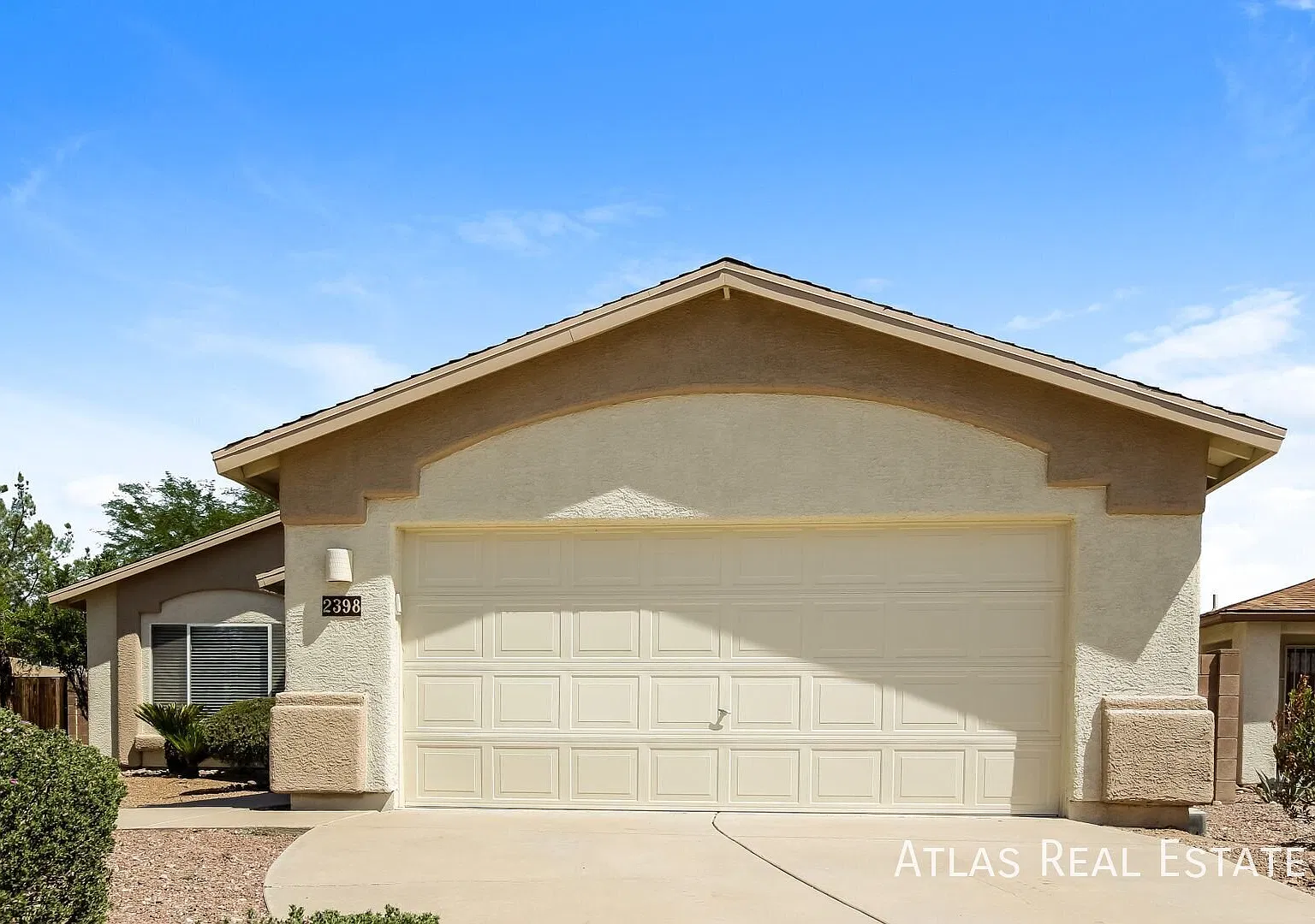 Beautiful 3 Bedroom Home- Available Now! — Photo 1