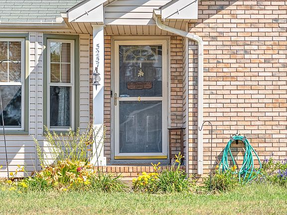 3rd image of 3257 S Senseney Cir