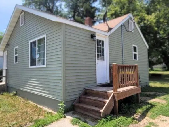 712 7th Ave SW, Pipestone, MN 56164