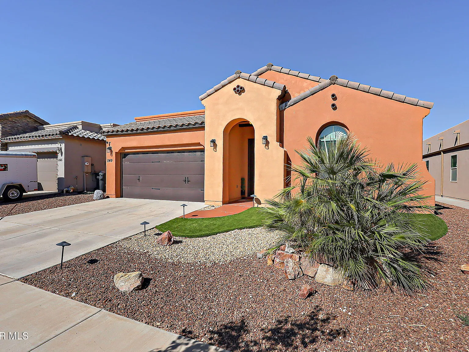 4 bed, 3.0 bath, 2146 sqft, $2,500 — Photo 2