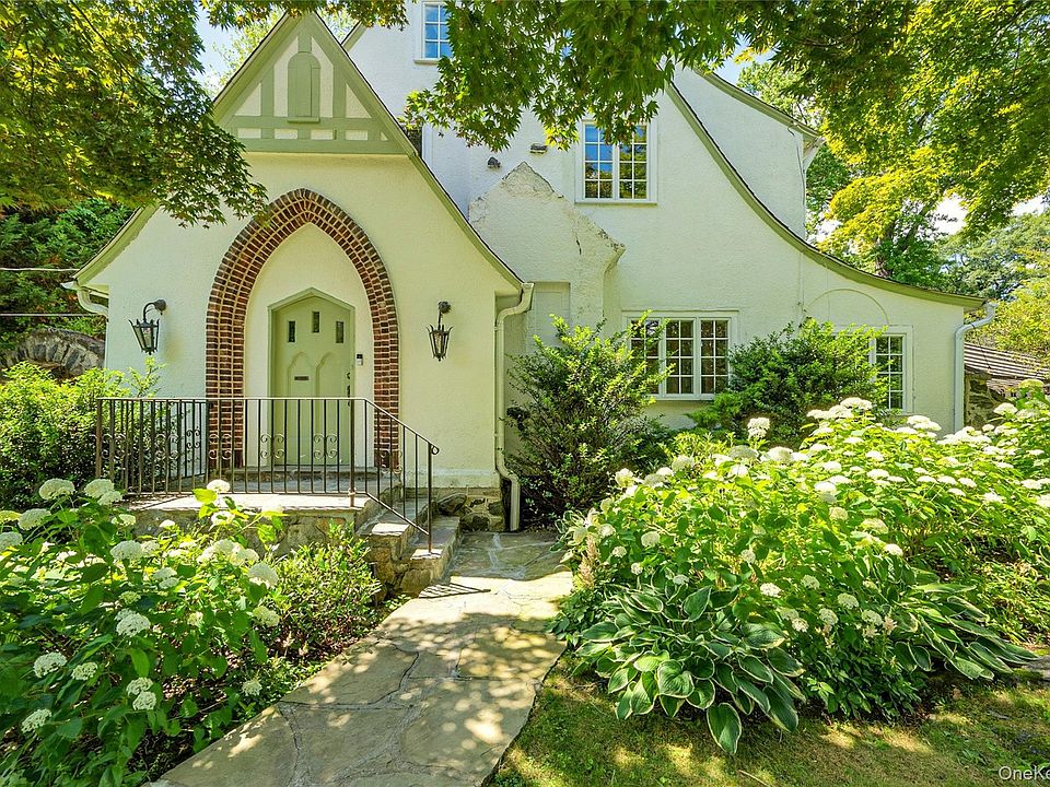 1st image of 42 Knollwood Drive