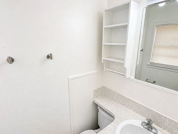 5th image of 5311 33rd St