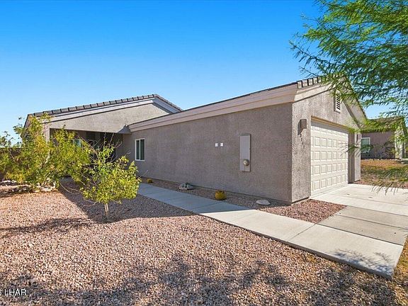 2nd image of 2741 Wilderness Ln