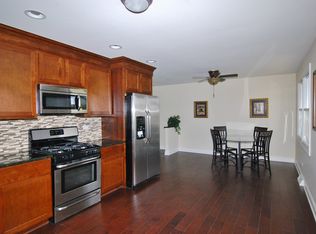 646 Highland Rd, Matteson, IL 60443