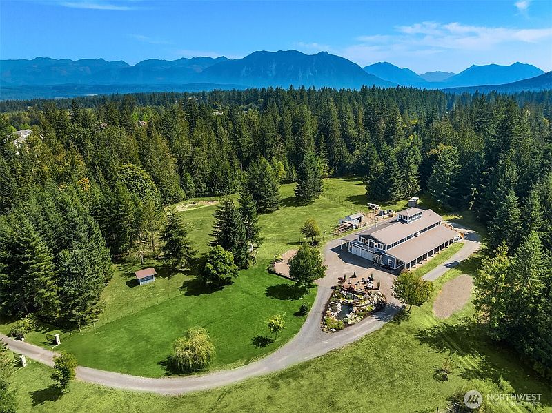 2nd image of 6937 Lake Alice Road SE